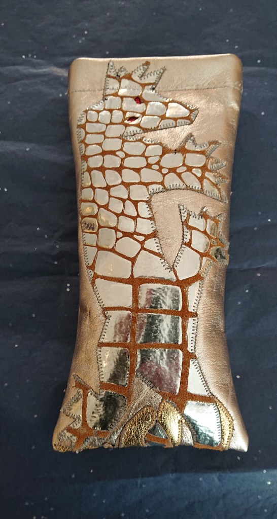 Brillenhoes_7 by Fong Leng