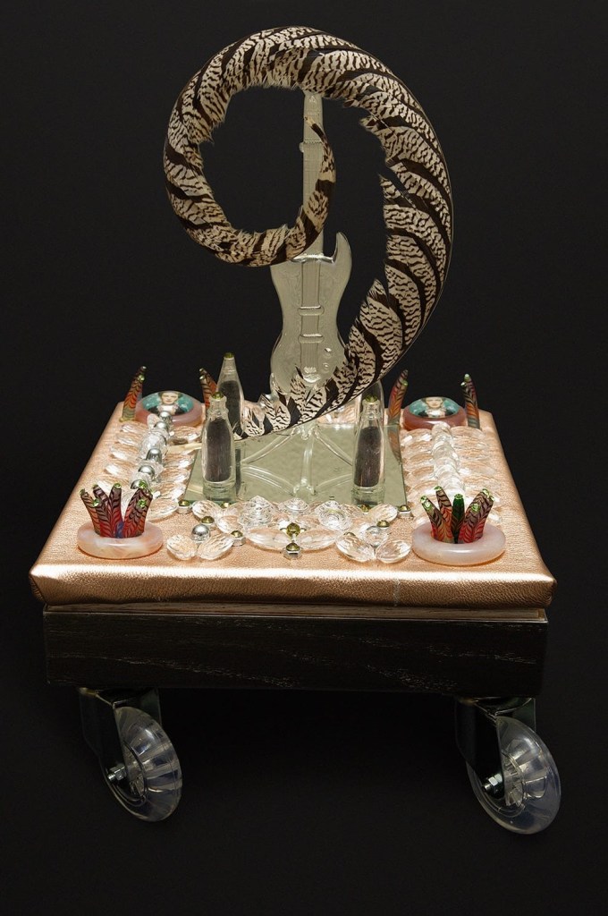 Installatie: Glasobject II by Fong Leng